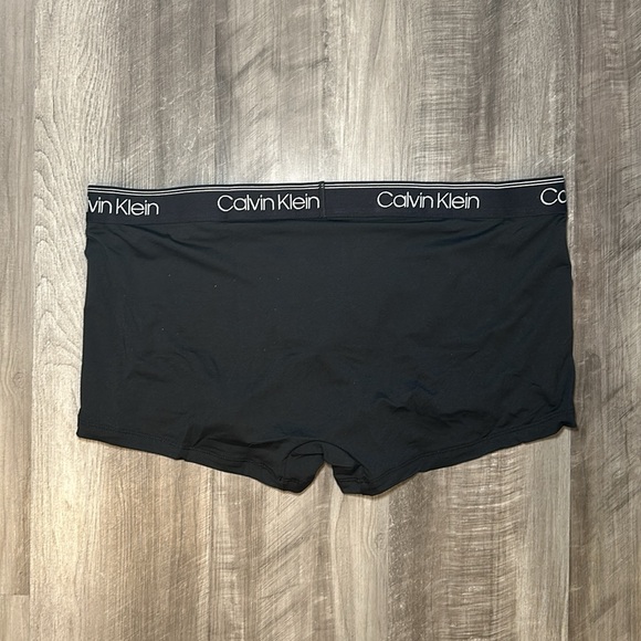 Calvin Klein Microfiber Stretch Low Rise Trunk - 2XL - Picture 2 of 3